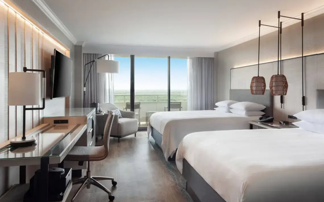 Ambassador Twin Suite