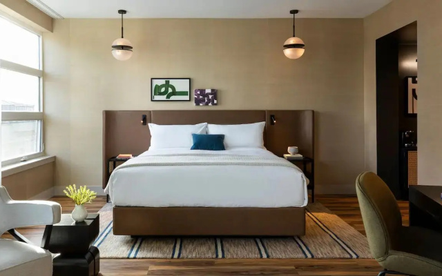 Broadway Suite