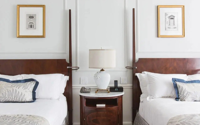 Quadruple Club room