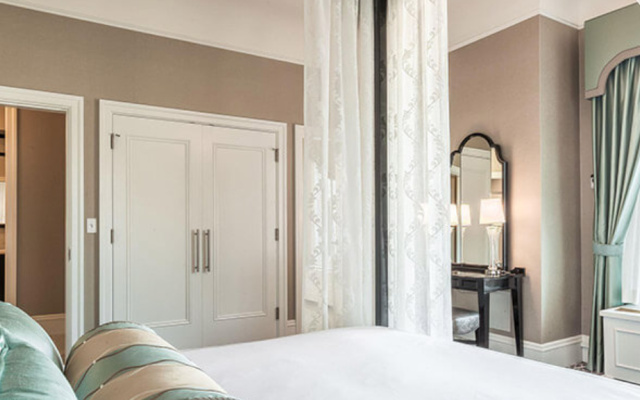 2 Bedrooms Napoleon Suite