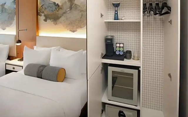Premium High Floor Twin room