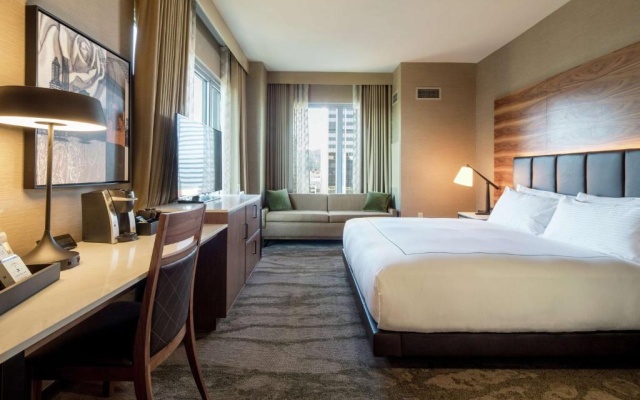 Corner Double room with city view