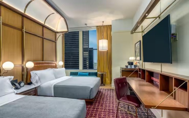 Mobility/Hearing Access Quadruple room with city view