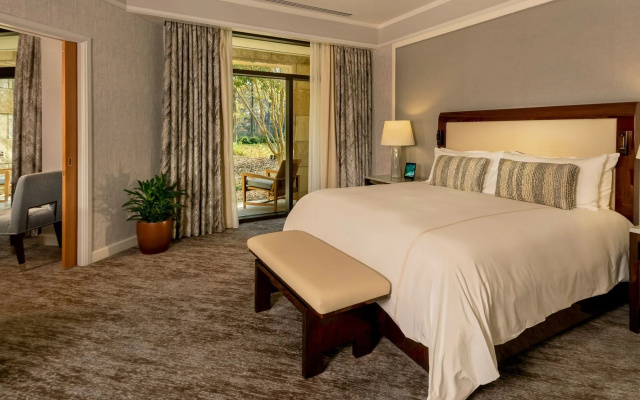 Signature Spa Level Suite
