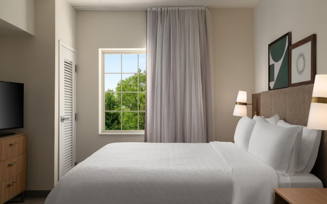 2 Bedrooms Mobility Accessible Suite