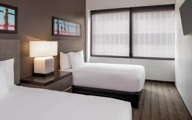 1 Bedroom Twin Suite