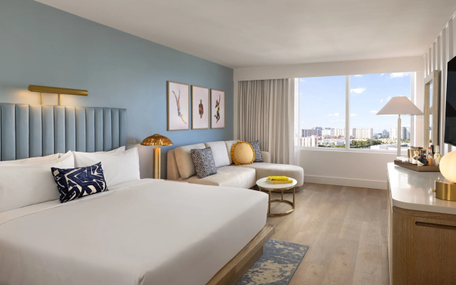 2 Bedrooms Suite City View