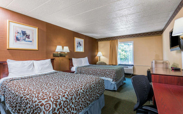 Smoking Quadruple room