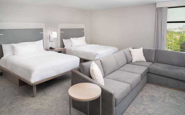 Twin Studio Suite