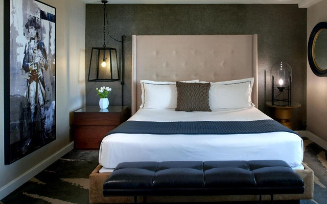 1 Bedroom Double Suite with view