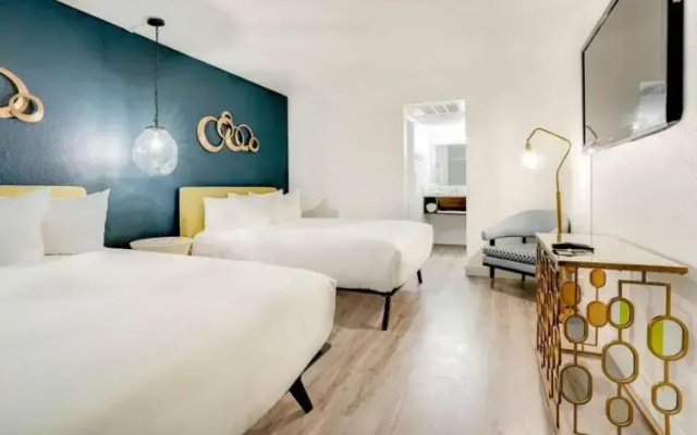 Fairway Twin room