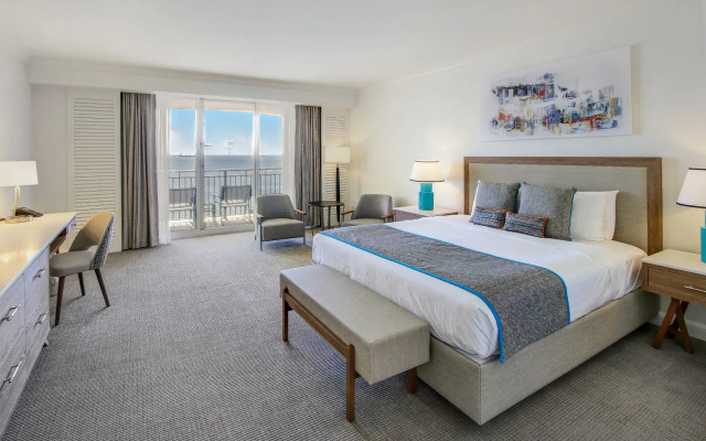 1 Bedroom Double Suite with balcony and oceanfront
