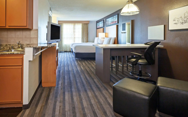 Executive Studio Suite