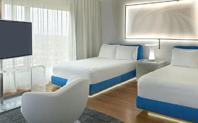 Twin Studio Suite with balcony