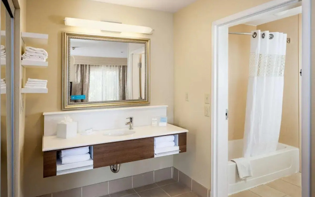 Accessible Tub Twin room