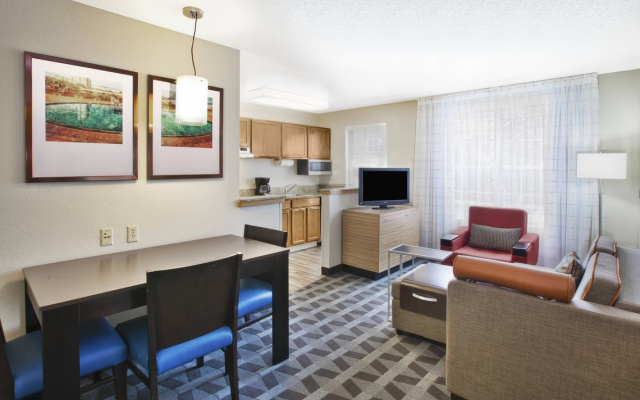 2 Bedrooms Twin Suite