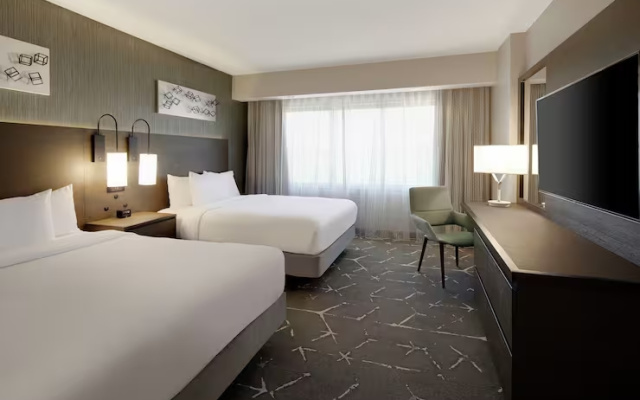 Two-room Hearing Accessible Twin Suite