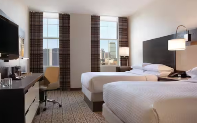 Twin room with city view
