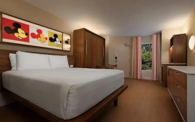 Standard Double room with pool view