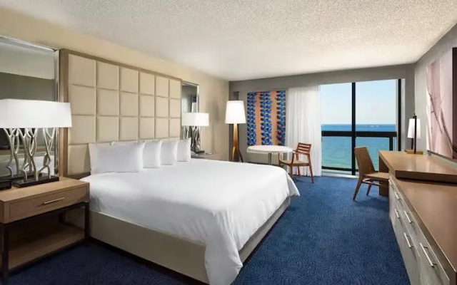 Double room with balcony and oceanfront