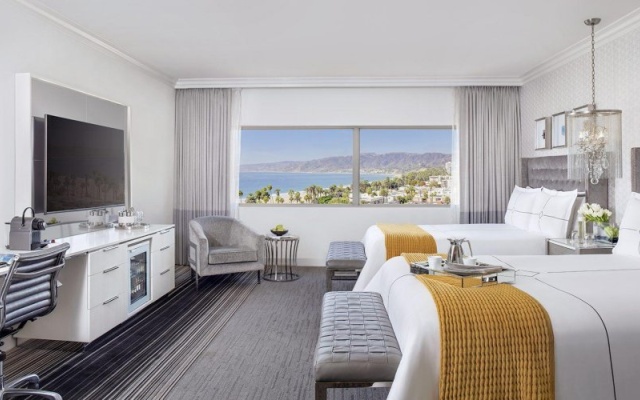 Premier room
