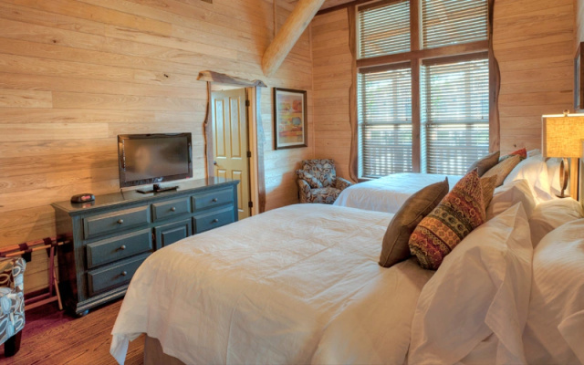 3 Bedrooms Treehaus