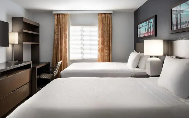 1 Bedroom Twin Suite