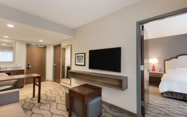 2-room Hearing Accessible Twin Suite