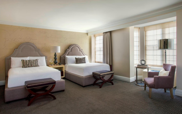 Deluxe Larger Twin Guest room