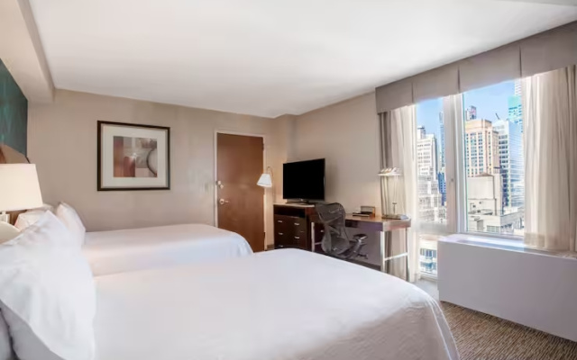 Twin room with Empire State view