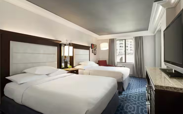 Larger Corner Twin room with city view