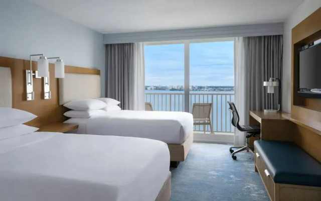 1 Bedroom 2 room Twin Suite with balcony and waterfront