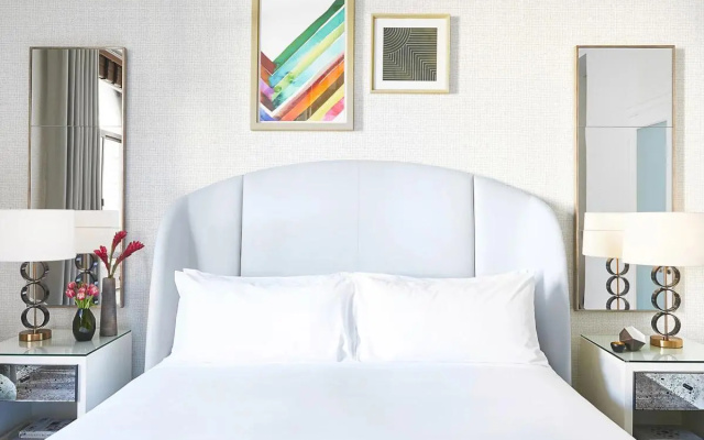 The Gallery Double Suite