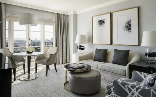 Hollywood Twin Suite
