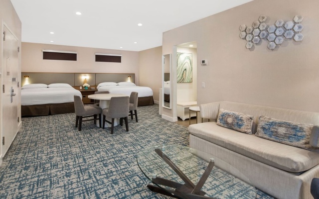 Coronado Junior Suite