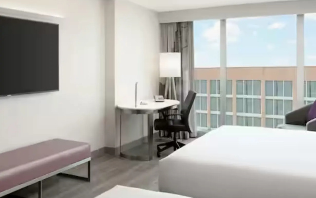 Deluxe Hearing Accessible Twin room