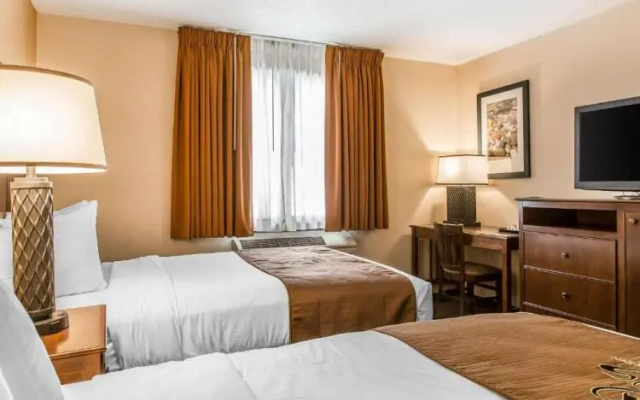 Mobility and Hearing Accessible Twin room