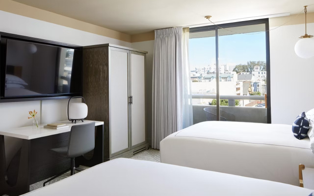 Twin room with balcony