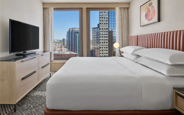 1 Bedroom Executive Corner Double Suite