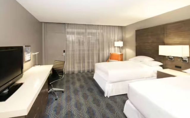 Oversized Twin room