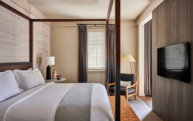 Double Rosewood Junior Suite
