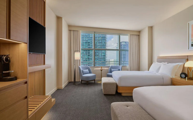 Hearing ADA Twin room City View