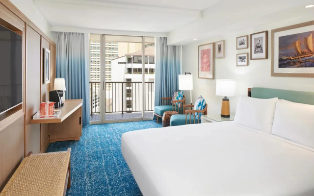 Double room with partial ocean view