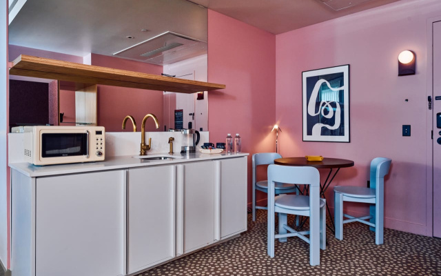 Tri Twin Suite
