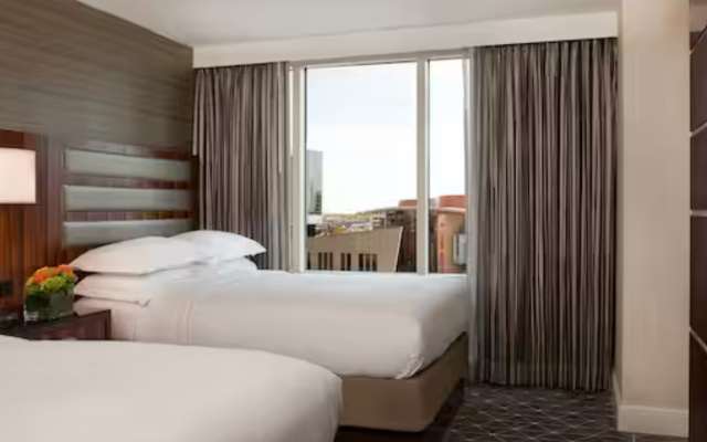 1 Bedroom Executive Twin Suite with city view