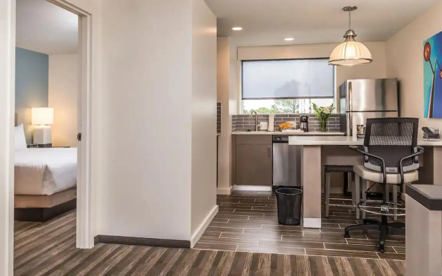 1 Bedroom Accessible Double Kitchen Suite