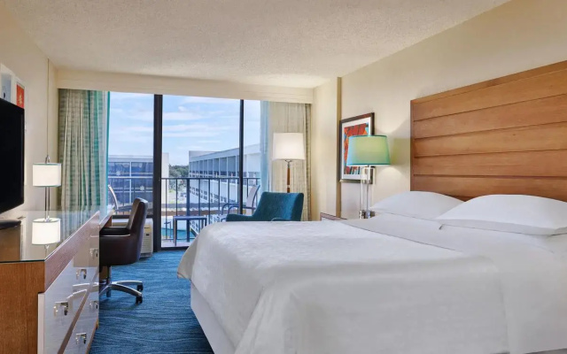 1 Bedroom Double Suite with pool view