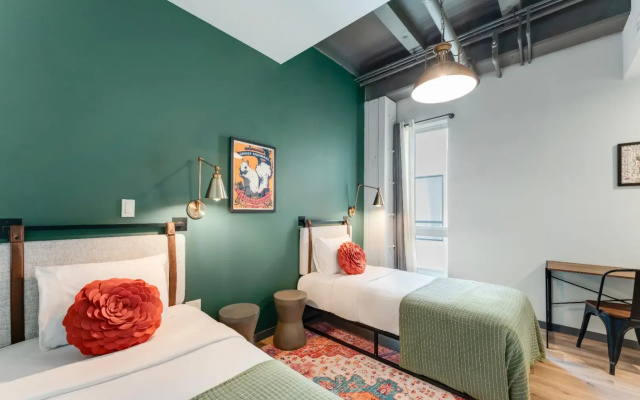 Classic Accessible Twin room