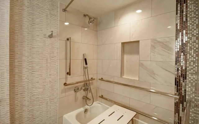 2-room Hearing Accessible Twin Suite