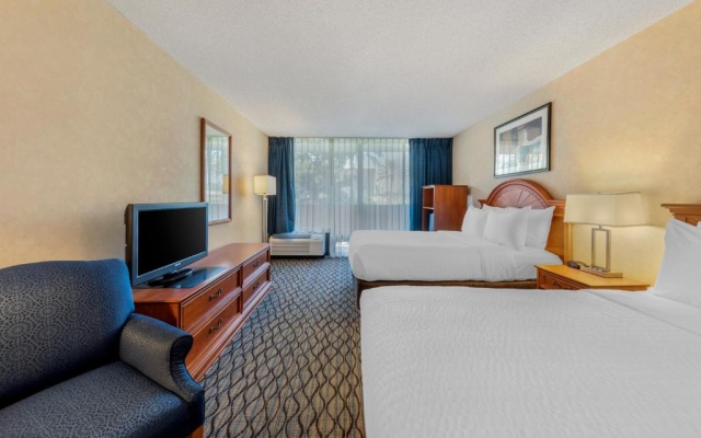 Quadruple room